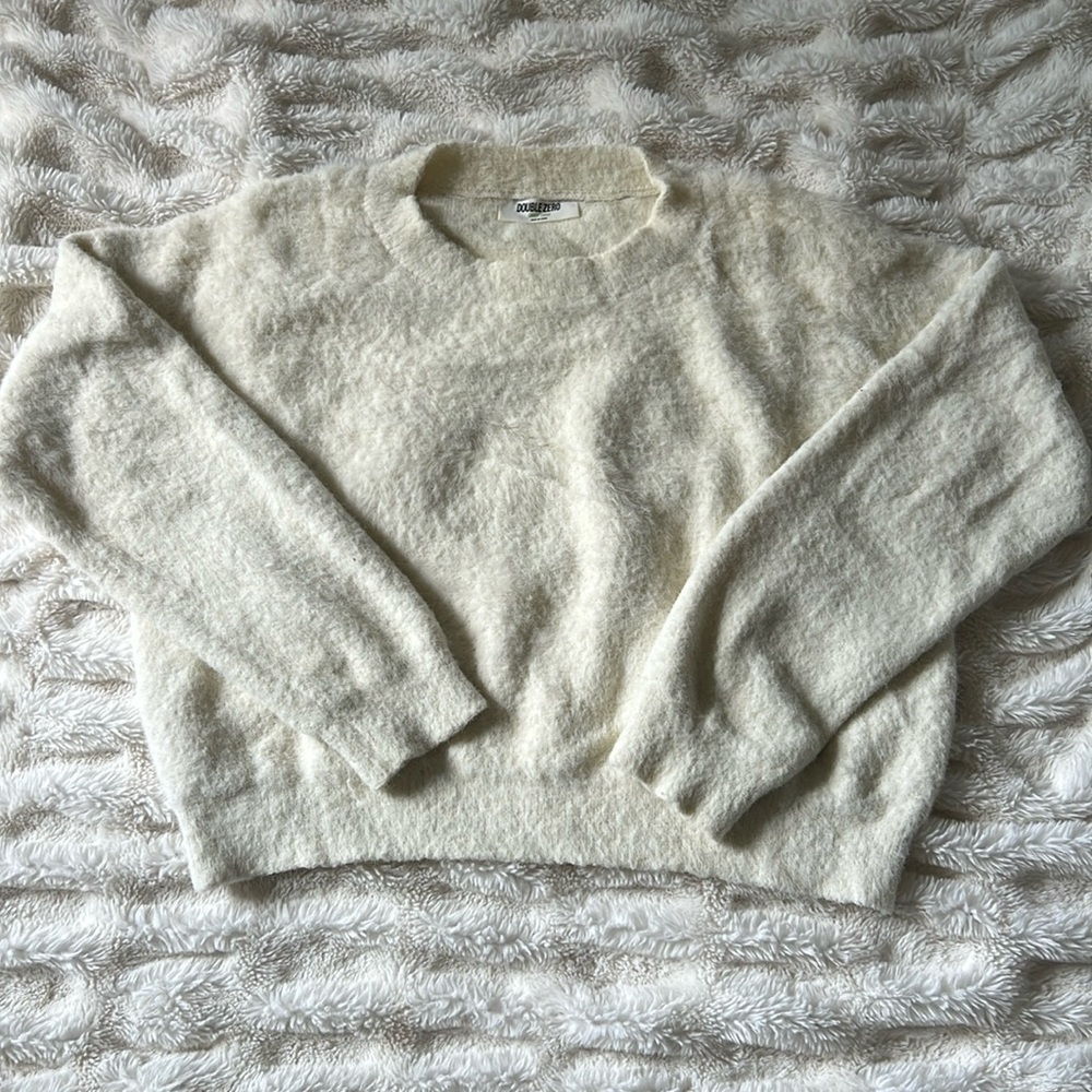 Women’s Fuzzy Crop Top Sweater